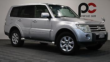177,500 Km, RV-SUV, 3200 cc, Diesel engine, Automatic
