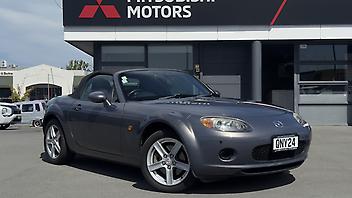 116,500 Km, Convertible, 1990 cc, Petrol engine, automatic