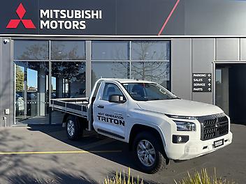 10 Km, Utility, 2442150 cc, Diesel engine, 6-gear automatic