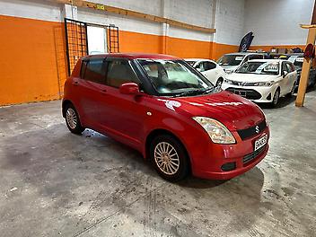 96,181 Km, Hatchback, 1320 cc, Petrol engine, Auto