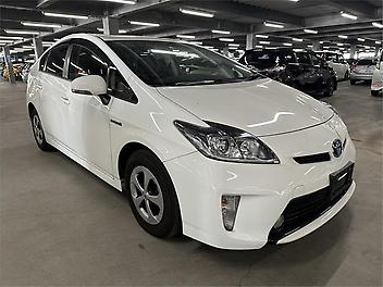 89,454 Km, Hatchback, 1800 cc, Hybrid engine, Automatic