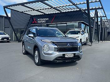 50,502 Km, RV/SUV, 236098 cc, Petrol, Hybrid engine, Automatic
