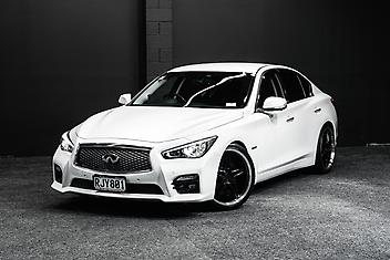 141,000 Km, Sedan, 3498 cc, Hybrid engine, Tiptronic