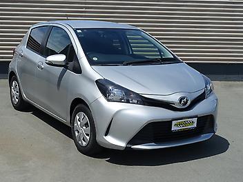 16,554 Km, Hatchback, 1329 cc, Petrol engine, CVT