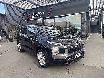 96,580 Km, RV/SUV, 2488135 cc, Petrol engine, CVT