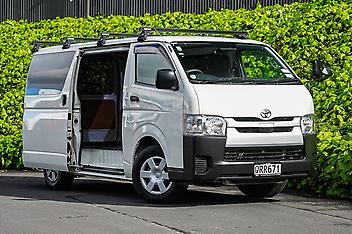 113,456 Km, Van, 2800 cc, Diesel engine, Auto