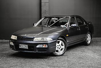 78,000 Km, Coupe, 2498 cc, Petrol engine, Manual