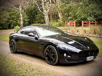 45,079 Km, Coupe, 4200 cc, Petrol engine, 6 Speed Automatic