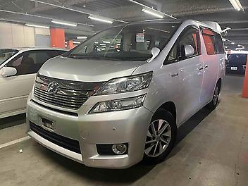144,000 Km, Van, 2400 cc, Petrol engine, Automatic