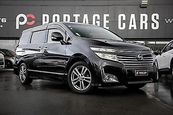 109,207 Km, People Movers, 2488 cc, Petrol engine, Automatic