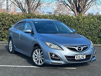 130,100 Km, Hatchback 5 Door, 2500 cc,  engine, Tiptronic Automatic
