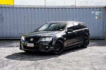 211,000 Km, Station Wagon, 3564 cc, Petrol engine, Automatic