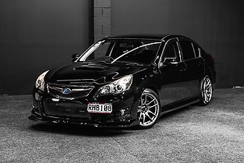 170,000 Km, Sedan, 2450 cc, Petrol engine, Manual