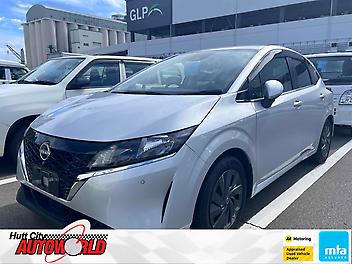 72,288 Km, Hatchback, 1200 cc, Hybrid (Electricity) engine, Automatic