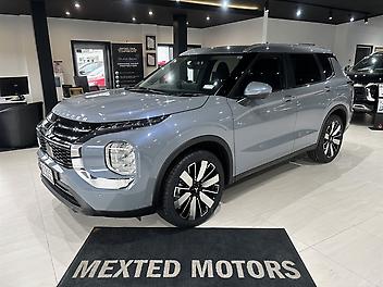 1,000 Km, Station Wagon, 2488 cc, Petrol engine, CVT
