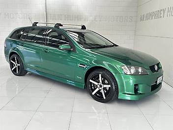 112,700 Km, Station Wagon, 3564 cc, Petrol engine, 6 Speed Automatic (TipTronic)