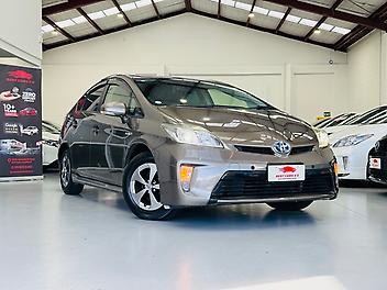97,207 Km, Hatchback, 1797 cc, Hybrid engine, Automatic