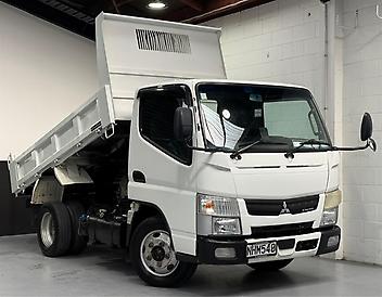 148,377 Km, Truck - Tip Truck, 2990 cc, Diesel engine, 5 Speed Manual