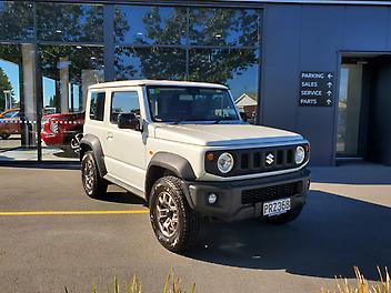 30,000 Km, RV/SUV, 146275 cc, Petrol engine, 5-gear manual