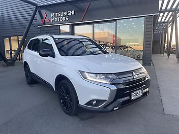 123,587 Km, RV/SUV, 2360126 cc, Petrol engine, CVT