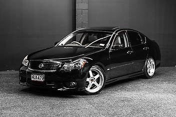 95,000 Km, Sedan, 4490 cc, Petrol engine, Tiptronic