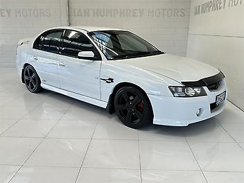 149,700 Km, Sedan, 5665 cc, Petrol engine, 4-Speed Auto (Tiptronic)