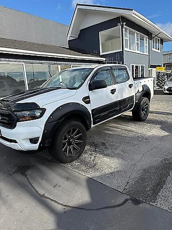 154,923 Km, Ute, 2198 cc, Diesel engine, Automatic