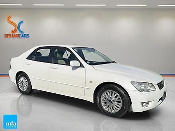 15,456 Km, Sedan, 1988 cc, Petrol engine, Auto