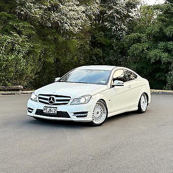 143,000 Km, Coupe, 1790 cc, Petrol engine, Automatic