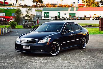 114,000 Km, Sedan, 4494 cc, Petrol engine, Tiptronic