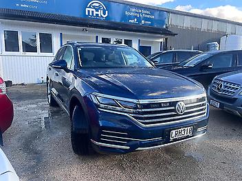 102,639 Km, Station Wagon, 2967 cc, Diesel engine, Automatic