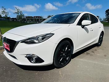 77,130 Km, Hatchback, 2000 cc, Petrol engine, Automatic