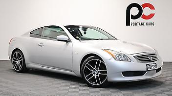 118,070 Km, Sedan, 3690 cc, Petrol engine, Automatic