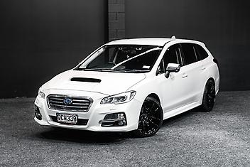 116,000 Km, Station Wagon, 1590 cc, Petrol engine, Tiptronic