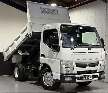 55,576 Km, Truck - Tip Truck, 2998 cc, Diesel engine, Manual