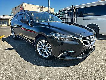 136,911 Km, Station Wagon, 2000 cc, Petrol engine, Automatic