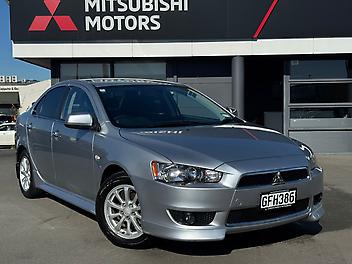 115,890 Km, Sedan, 1998115 cc, Petrol engine, CVT