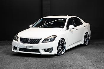 144,196 Km, Sedan, 2499 cc, Petrol engine, Automatic