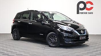 122,410 Km, Hatchback, 1198 cc, Hybrid engine, Automatic