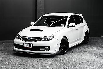 123,000 Km, Hatchback, 2450 cc, Petrol engine, Automatic