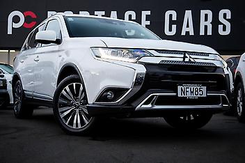125,248 Km, Station Wagon, 2360 cc, Petrol engine, Automatic