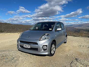 126,610 Km, Hatchback, 1298 cc, Petrol engine, Automatic