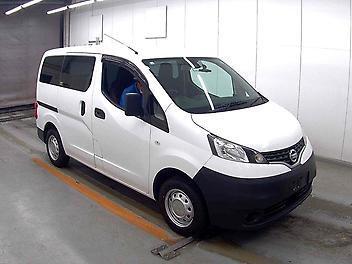 60,645 Km, Van, 1600 cc, Petrol engine, Automatic