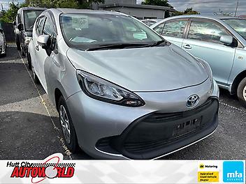 82,852 Km, Hatchback, 1500 cc, Hybrid (Petrol) engine, Automatic