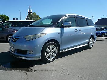115,100 Km, People Movers, 2400 cc, Hybrid (Petrol) engine, automatic