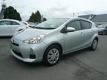 61,100 Km, Hatchback, 1500 cc, Hybrid (Petrol) engine, automatic