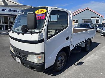 152,518 Km, Truck - Flat Deck, 4000 cc, Diesel engine, Manual