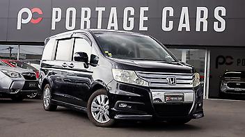 115,300 Km, Station Wagon, 1997 cc, Petrol engine, Automatic