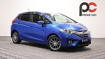 112,830 Km, Hatchback, 1496 cc, Hybrid engine, Automatic