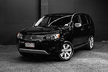 132,000 Km, RV-SUV, 2990 cc, Petrol engine, Tiptronic